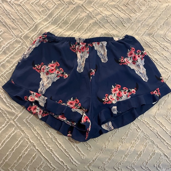 Altar'd State Pants - Blue Floral & Steer Print Shorts | Altar’d State